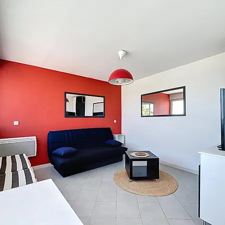 Apartament Bel F2 Renove Avec Vue A - Fr-1-715-111 *